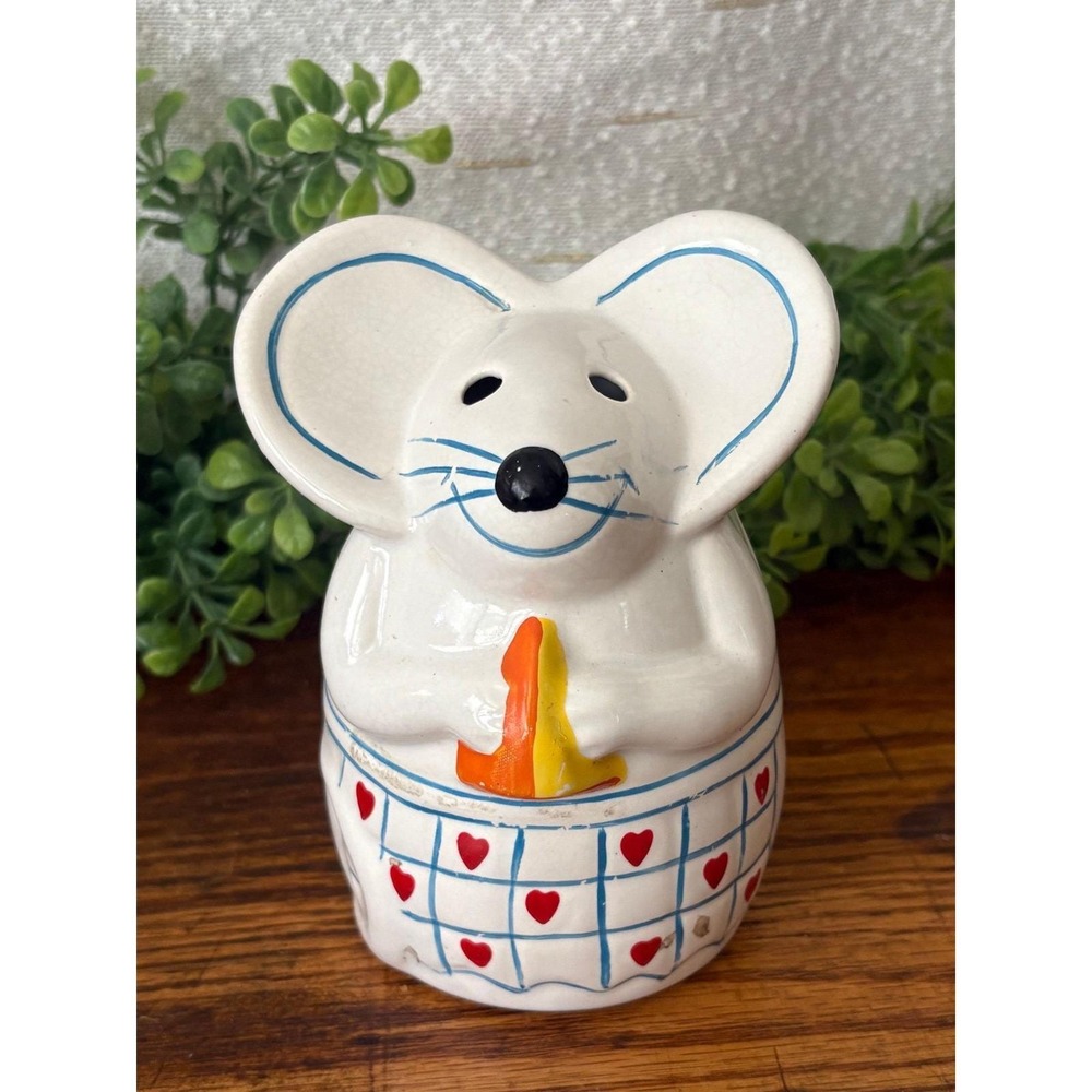 Vintage Ceramic Mouse Cheese Shaker Hearts 5" Kitsch